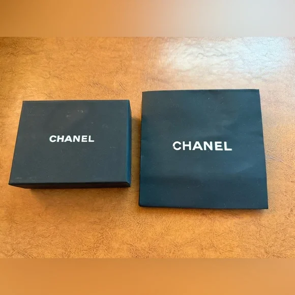 Chanel Crystal CC Flower Charm Pendant w/16” Gold Plated Necklace & Packaging - Picture 12 of 14